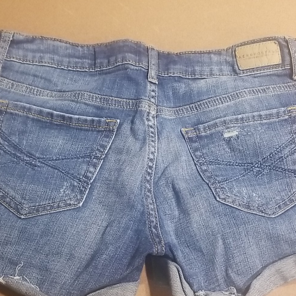 Short - Picture 4 of 5